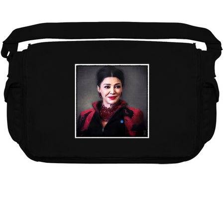 The Queen of Earth Fan Art Portrait for Screaming Firehawks tiny thumbnail